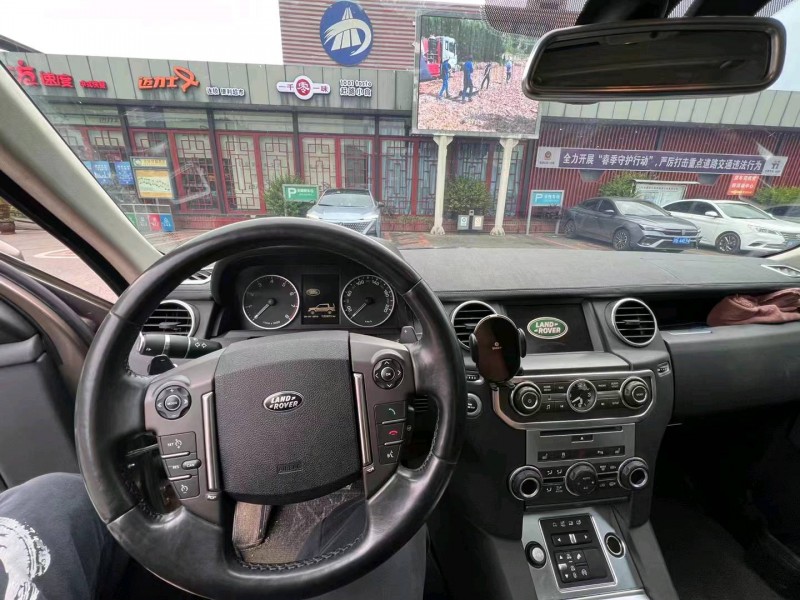重庆15年路虎发现8