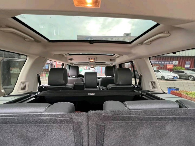 重庆15年路虎发现9