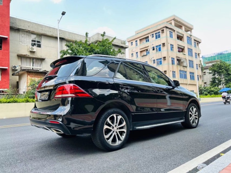 深圳17年奔驰GLE4