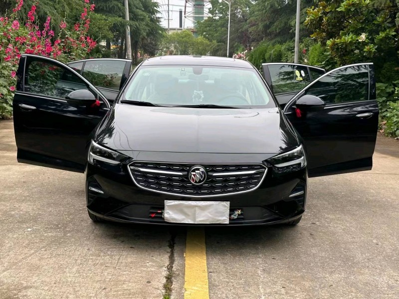 徐州20年别克君威8