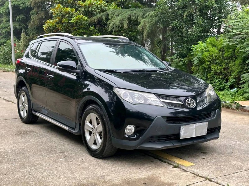 徐州13年丰田RAV43