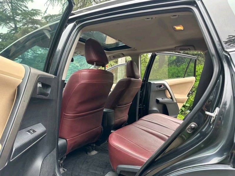 徐州13年丰田RAV47