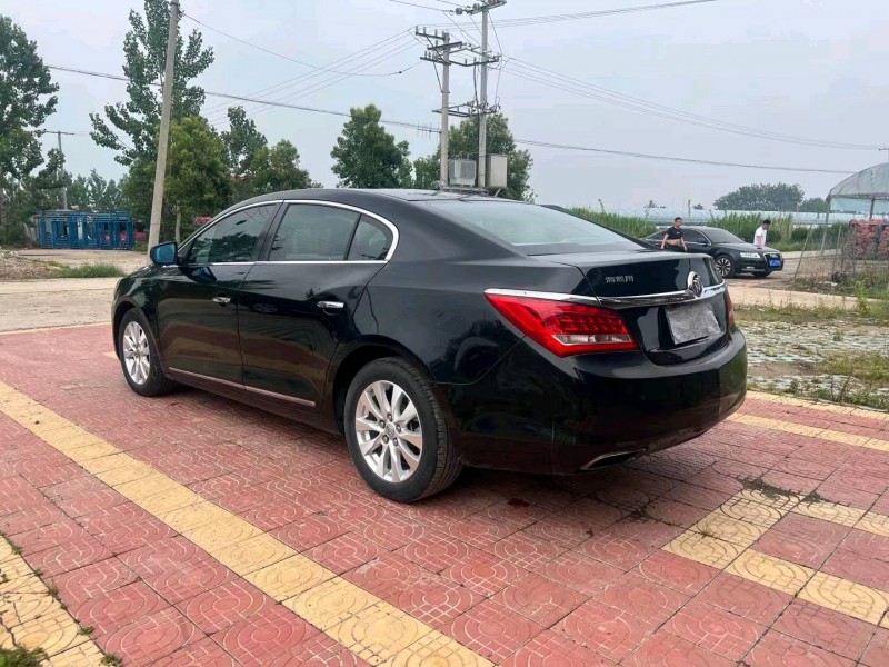 徐州17年别克君越8