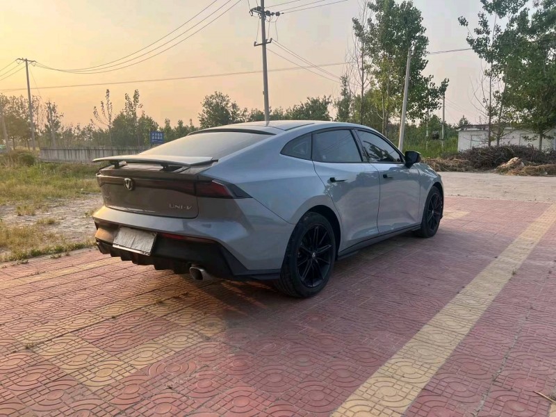 徐州22年长安汽车UNI-V8