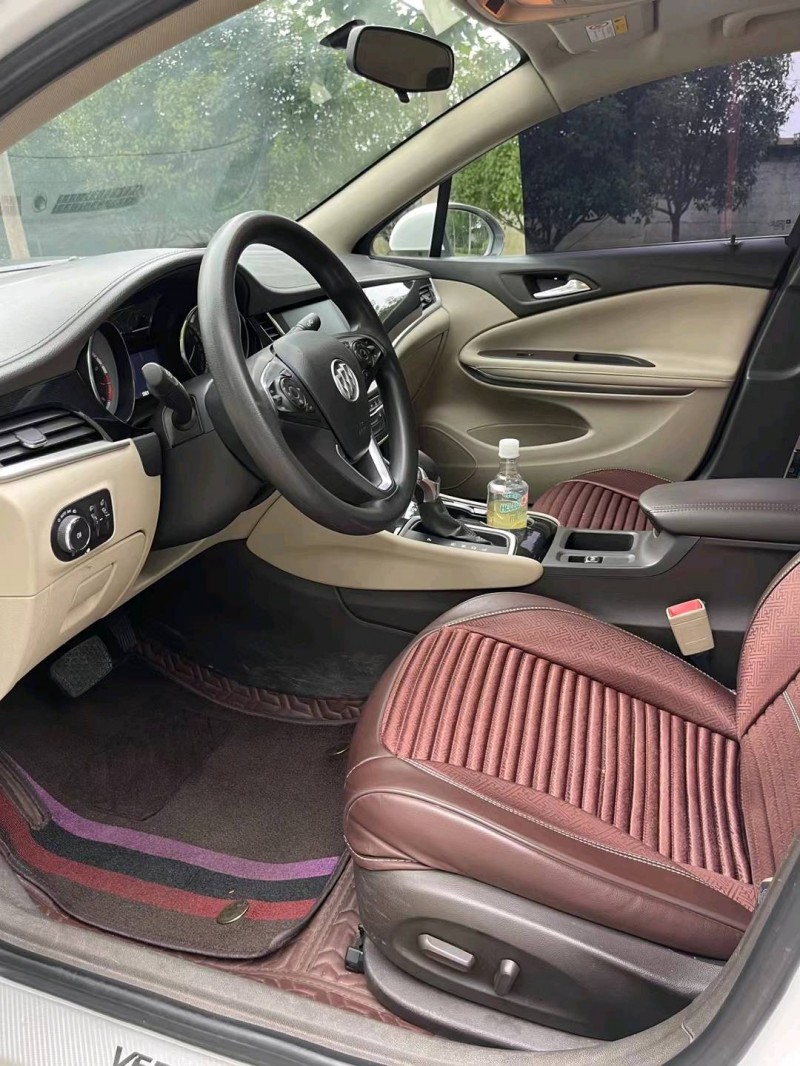 徐州16年别克威朗6