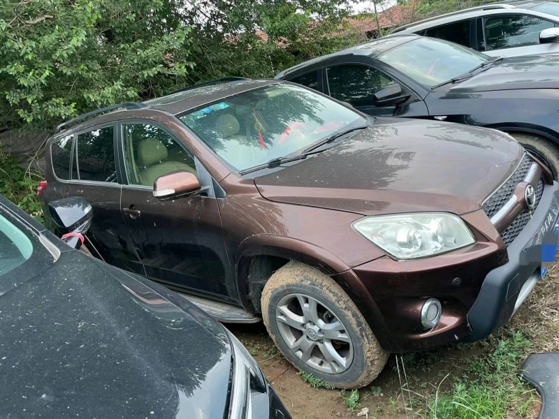 淄博13年丰田RAV4荣放1