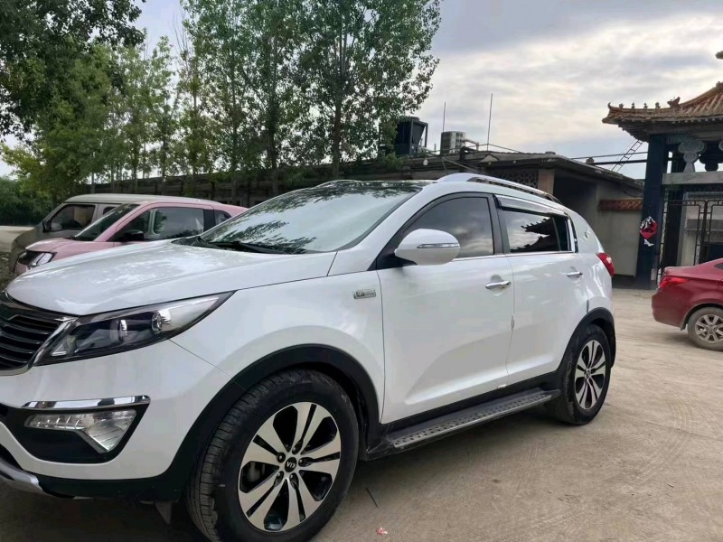 保定14年起亚智跑3