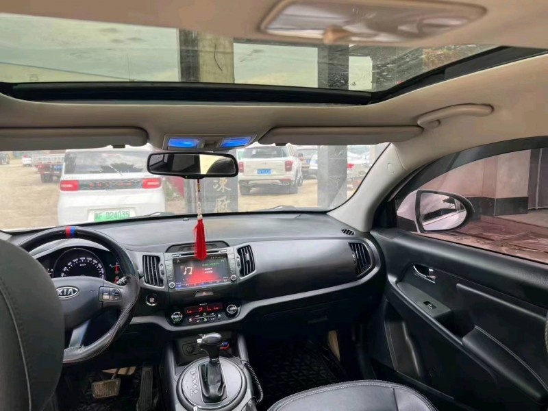 保定14年起亚智跑4