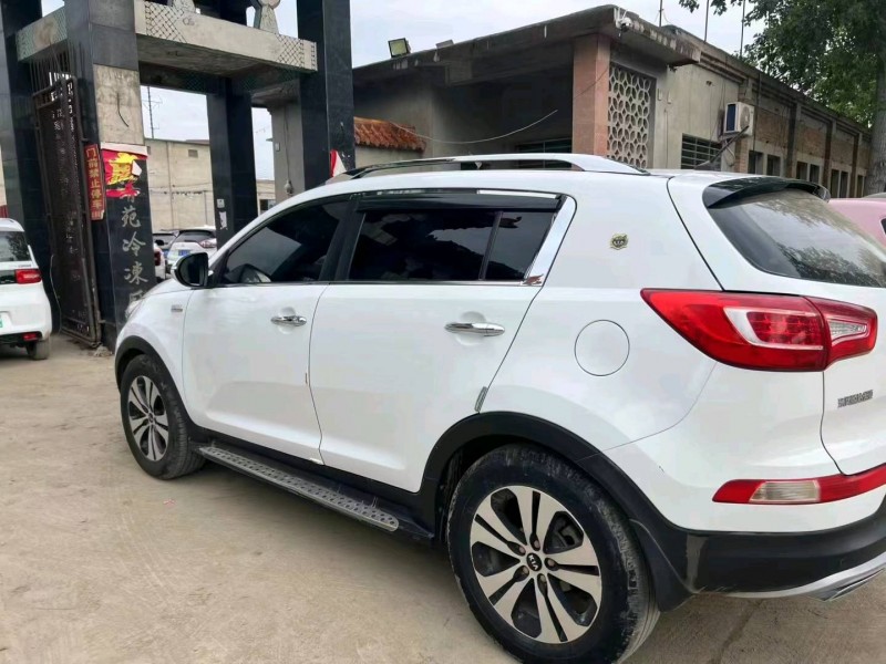 保定14年起亚智跑8