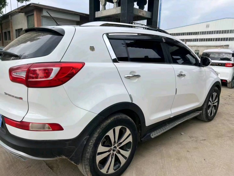 保定14年起亚智跑7