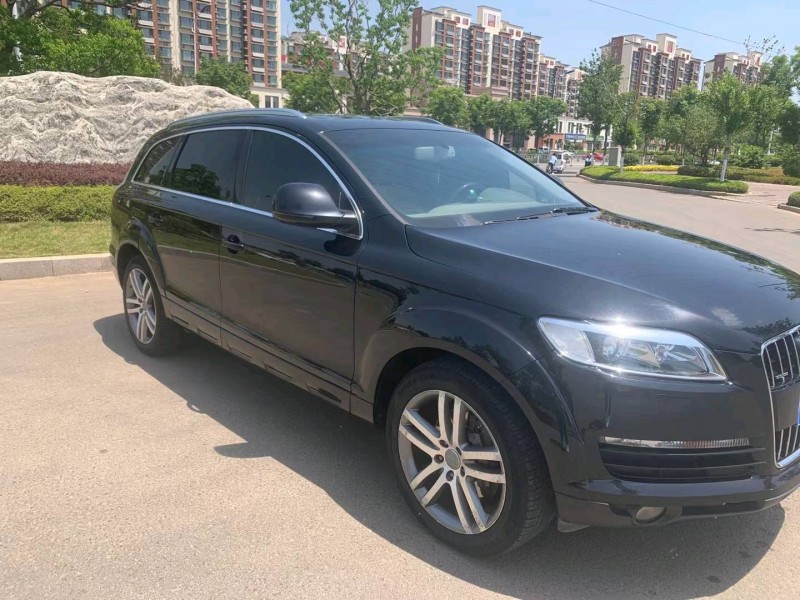 青岛11年奥迪Q72