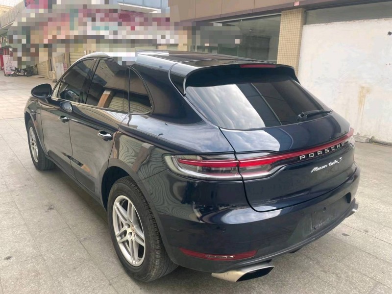 珠海20年保时捷Macan8