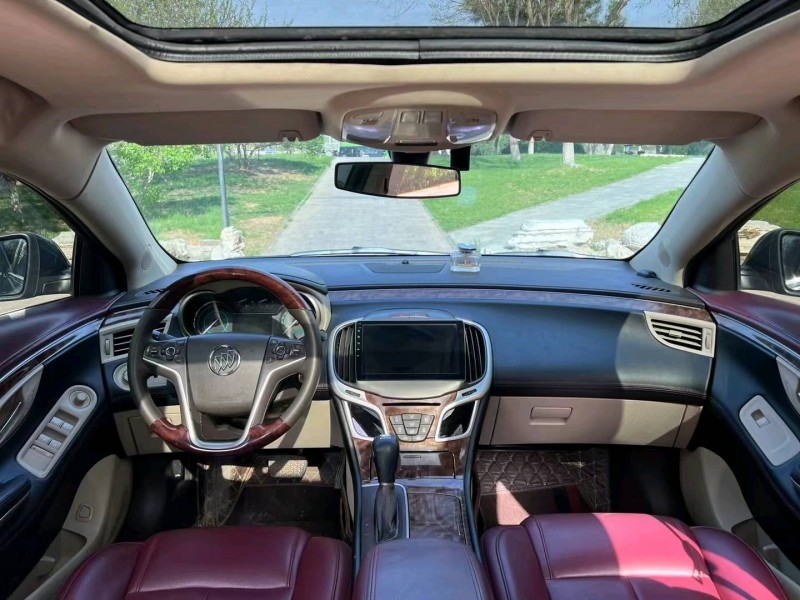 邢台15年别克君越7