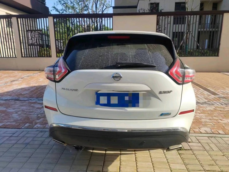 济宁19年日产楼兰5