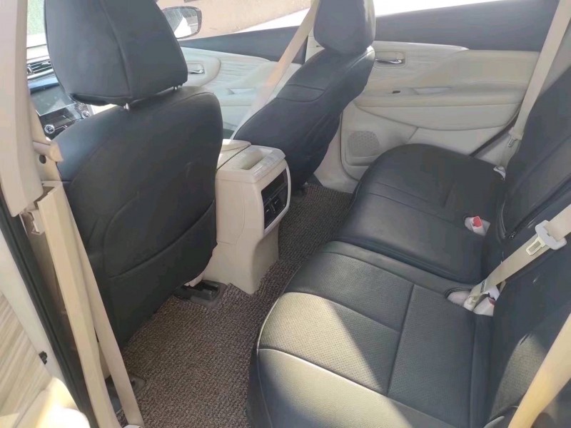 济宁19年日产楼兰8