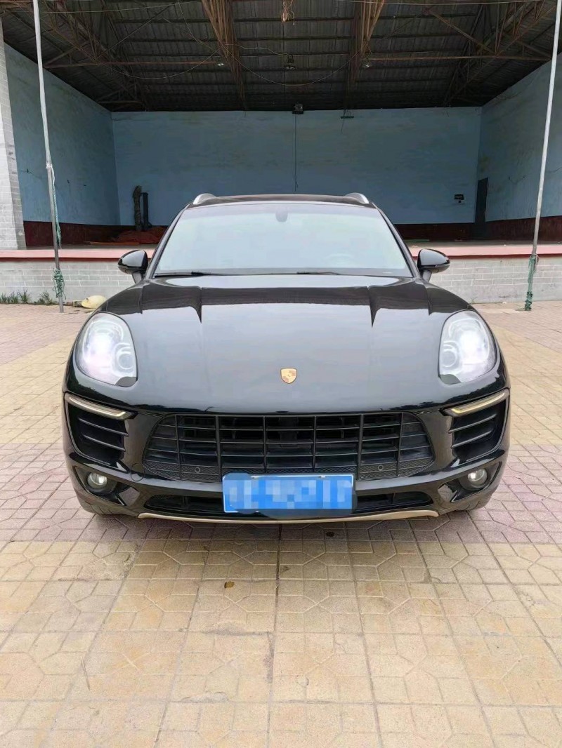 邯郸14年保时捷Macan1