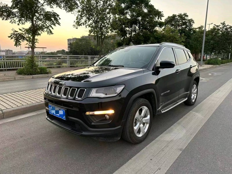 梧州17年Jeep指南者9