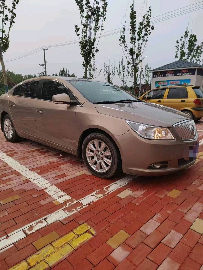 枣庄13年别克君越2