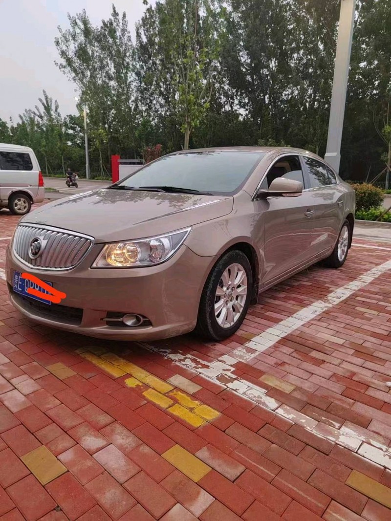 枣庄13年别克君越3