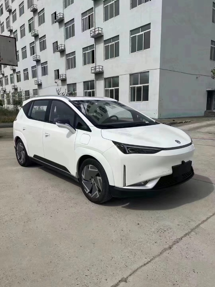 襄陽23年合創汽車Z033