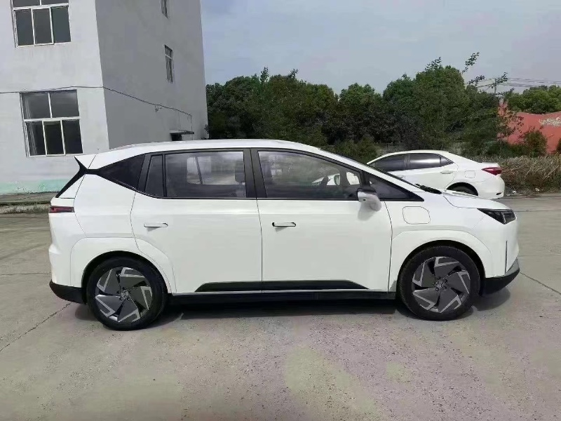 襄陽23年合創汽車Z034