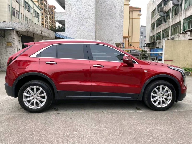 中山22年凯迪拉克XT42