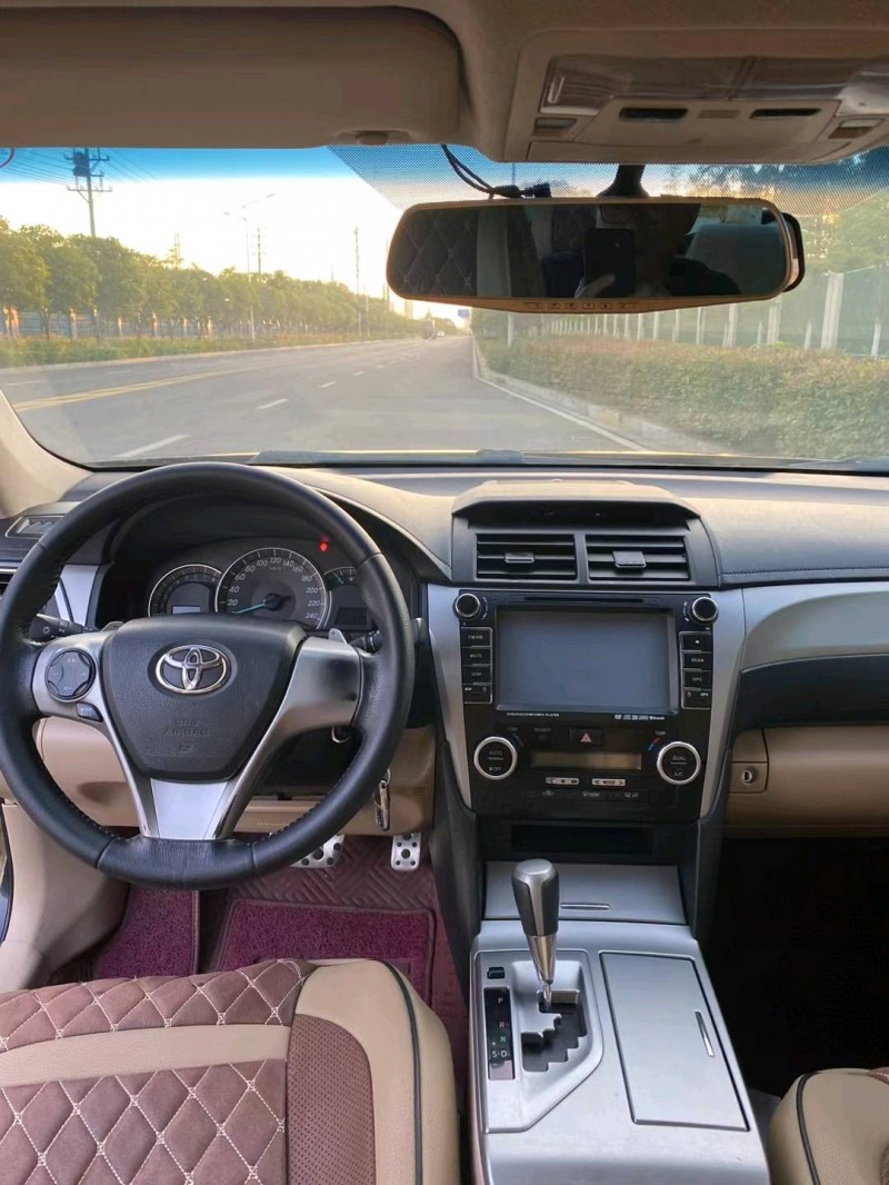 宜昌13年丰田凯美瑞9