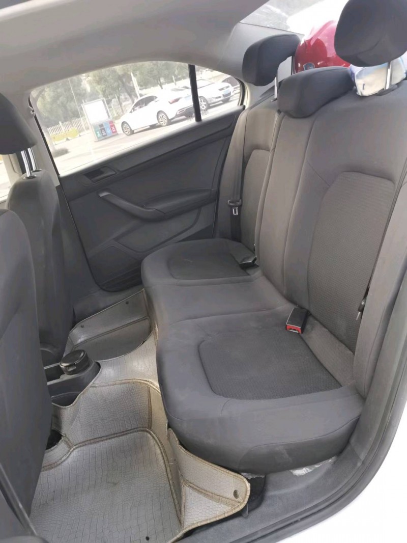 淮南19年大众桑塔纳5