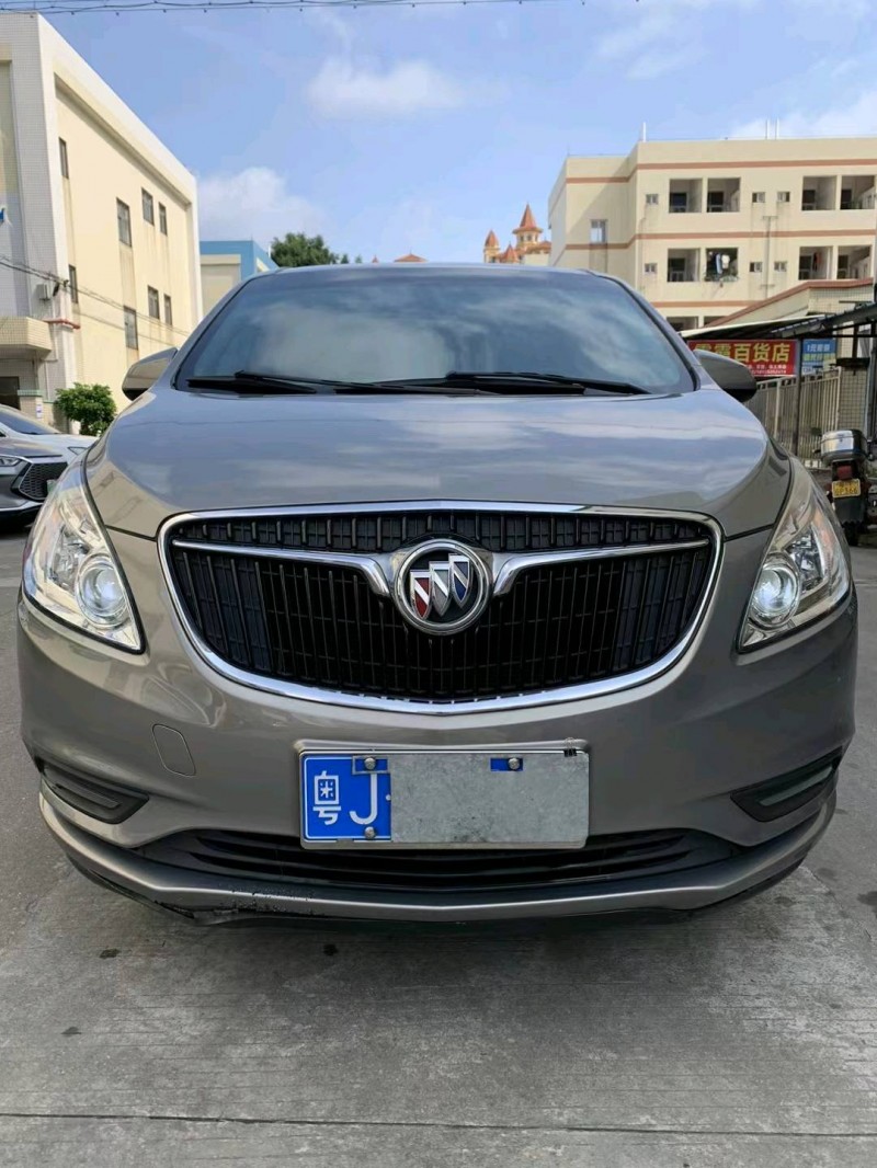 中山17年别克GL81