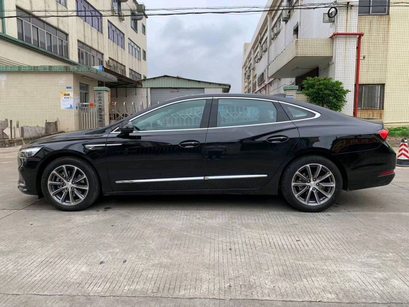 中山22年别克君越3