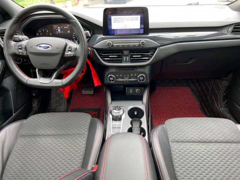 中山20年福特福克斯7