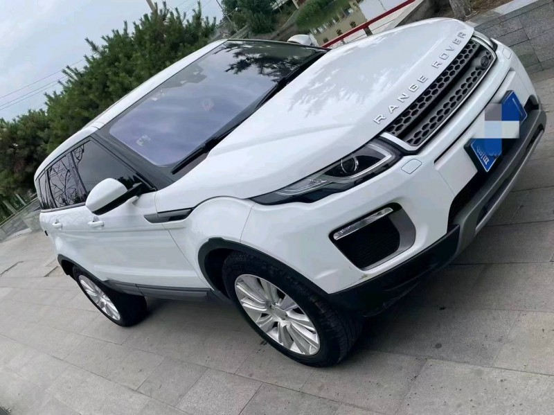 聊城17年路虎极光3