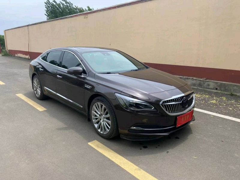 青岛18年别克君越3