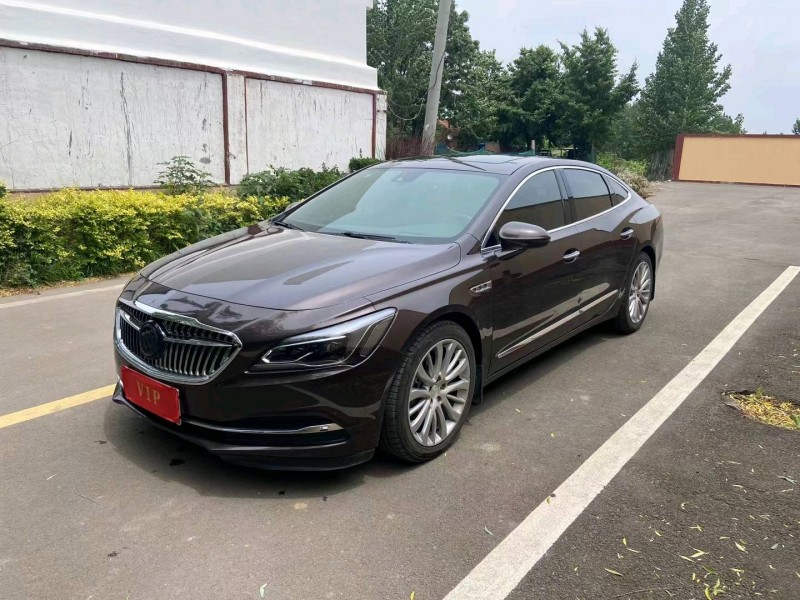 青岛18年别克君越2