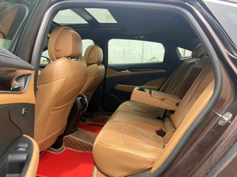 青岛18年别克君越5