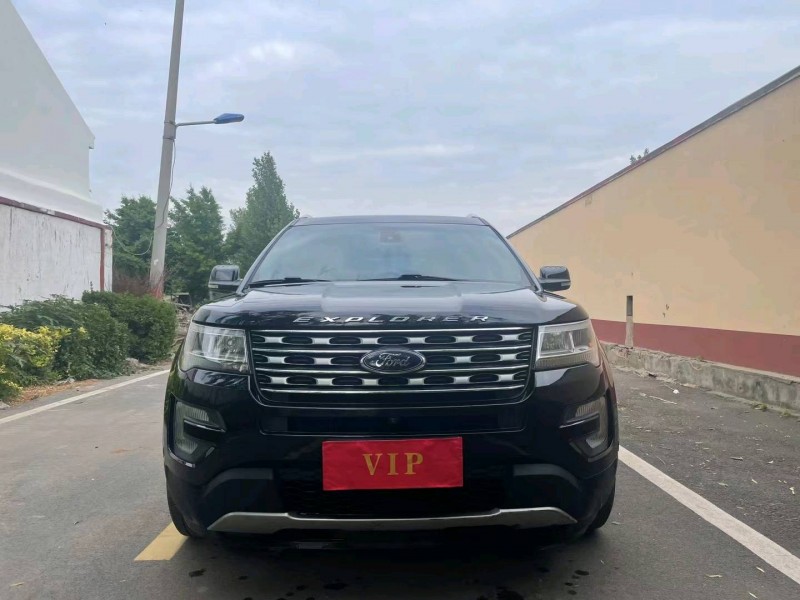 青岛16年福特探险者1