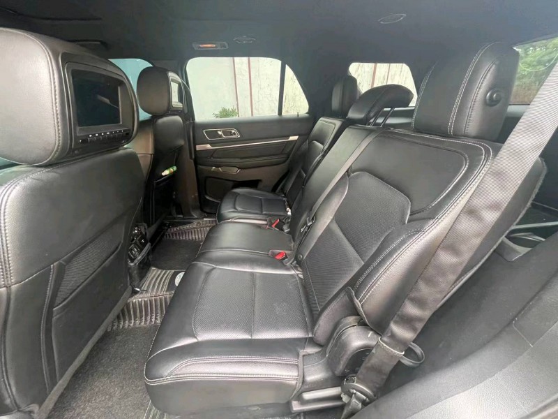 青岛16年福特探险者4