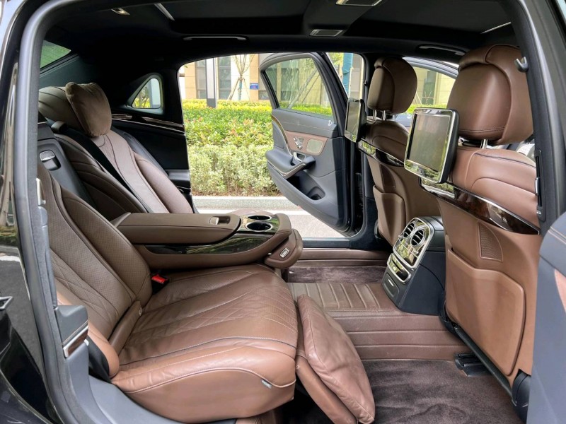 枣庄17年奔驰迈巴赫S级6