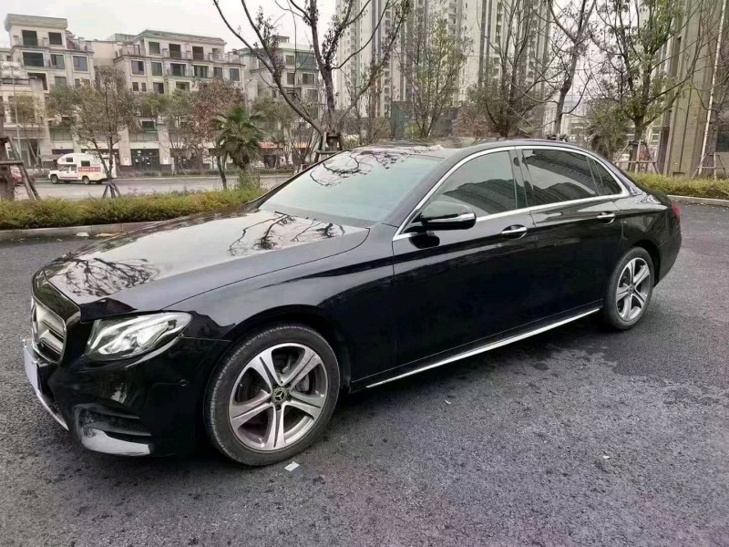 重庆18年奔驰E7