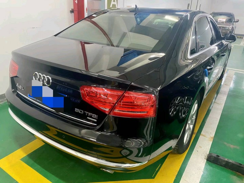 嘉兴14年奥迪A8L4