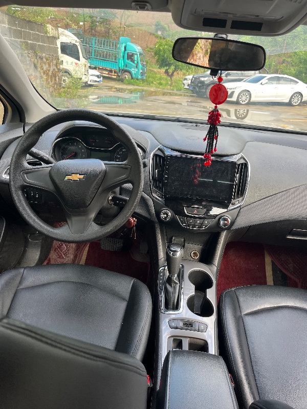 重庆18年雪佛兰科鲁兹8