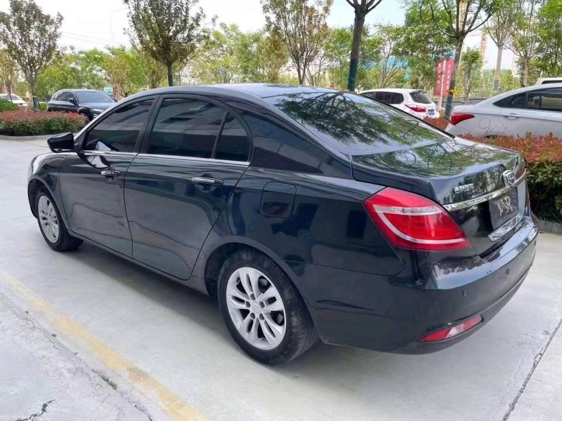 济宁15年吉利帝豪7