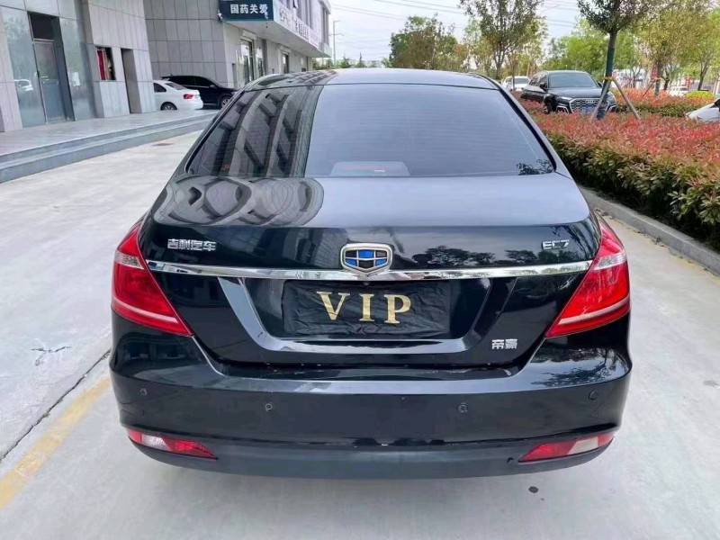 济宁15年吉利帝豪9