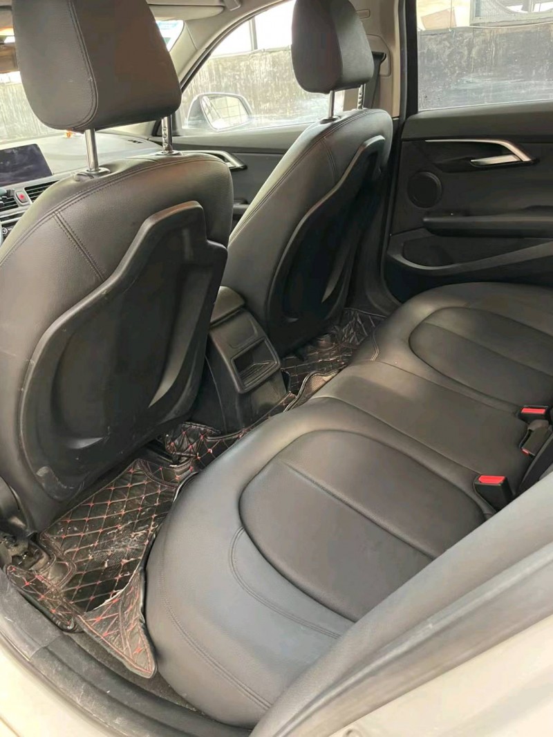 潍坊20年宝马1系5