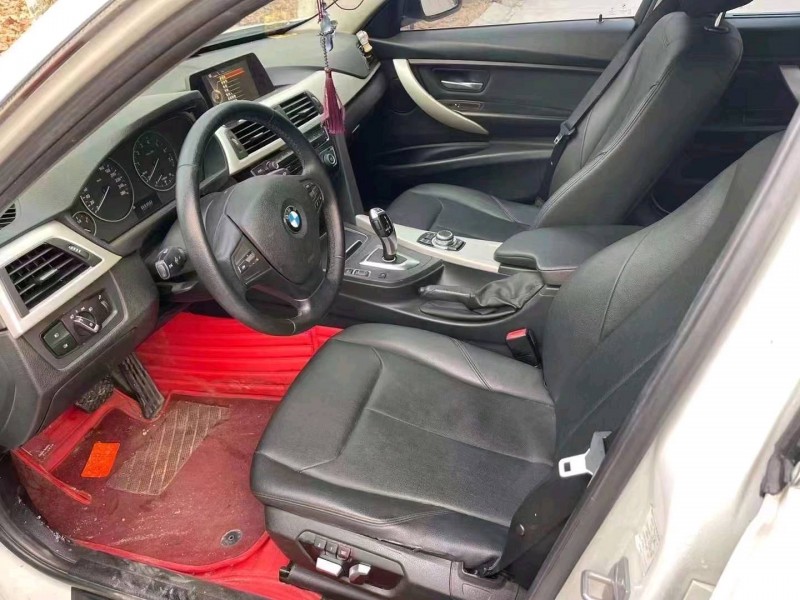 济南16年宝马3系7