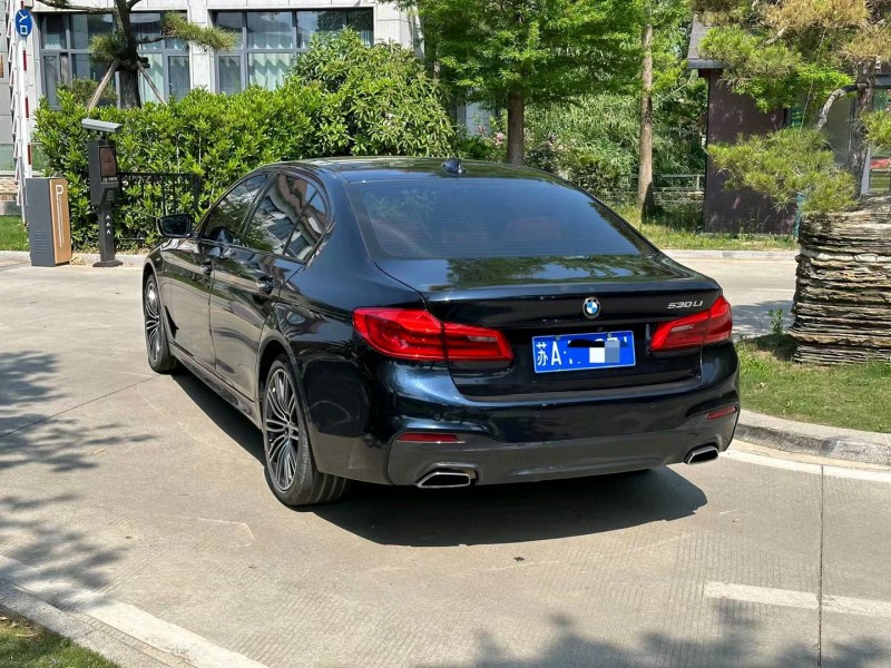 徐州18年宝马5系3
