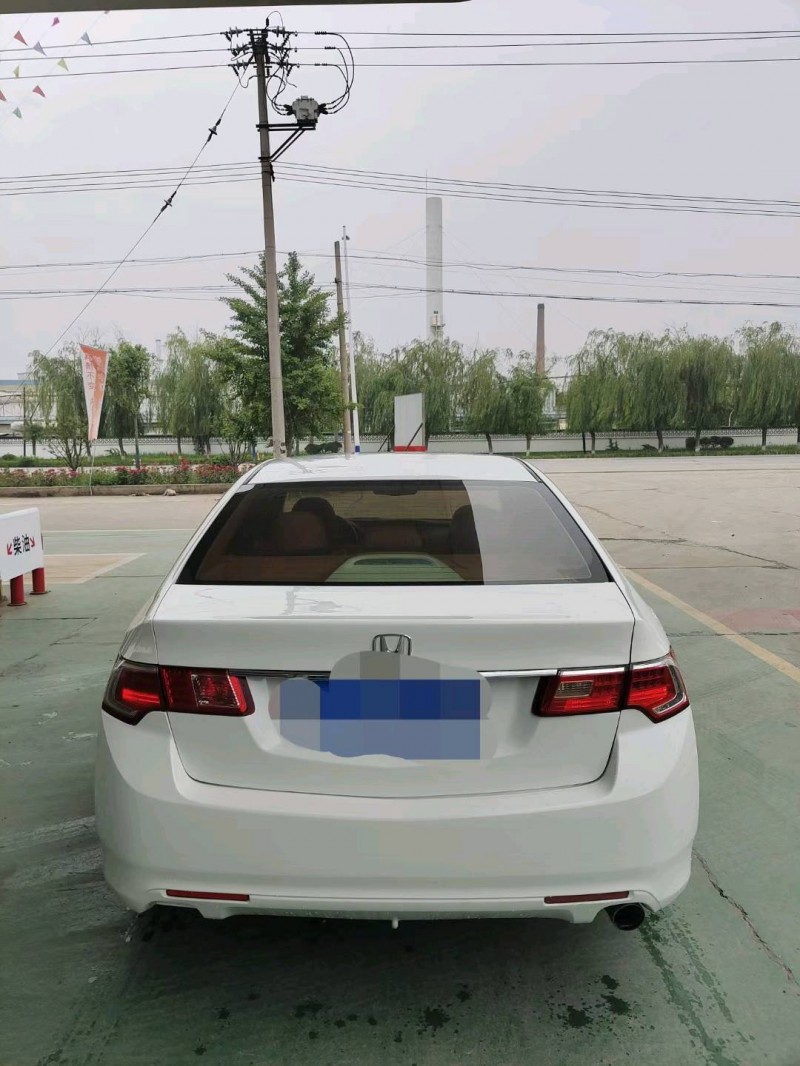 保定13年本田思铂睿9