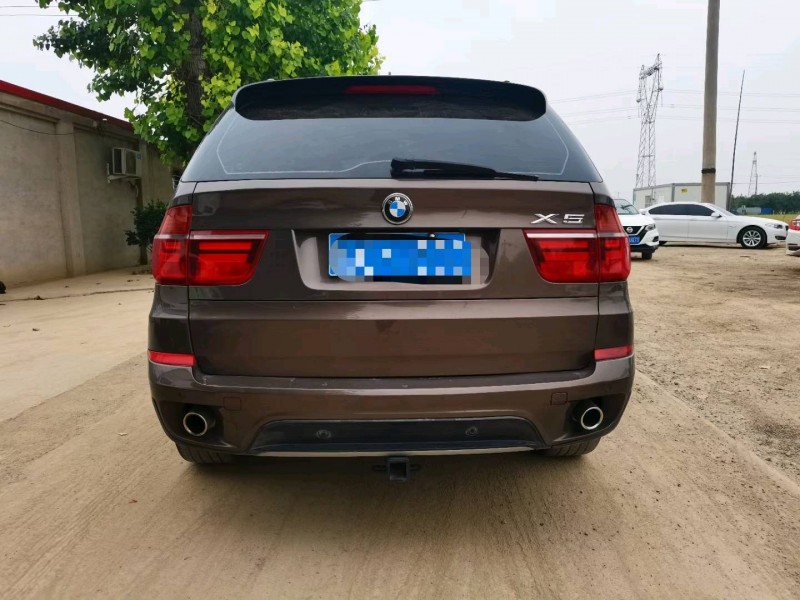 保定11年宝马X59