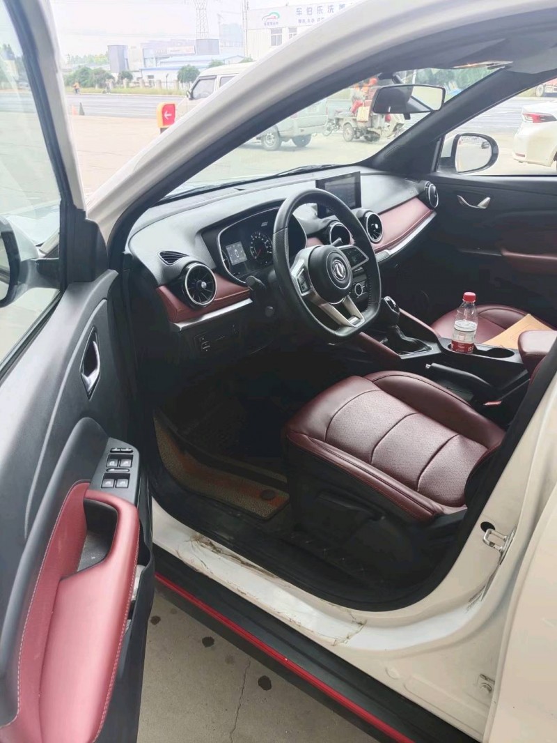 保定22年东风风光5