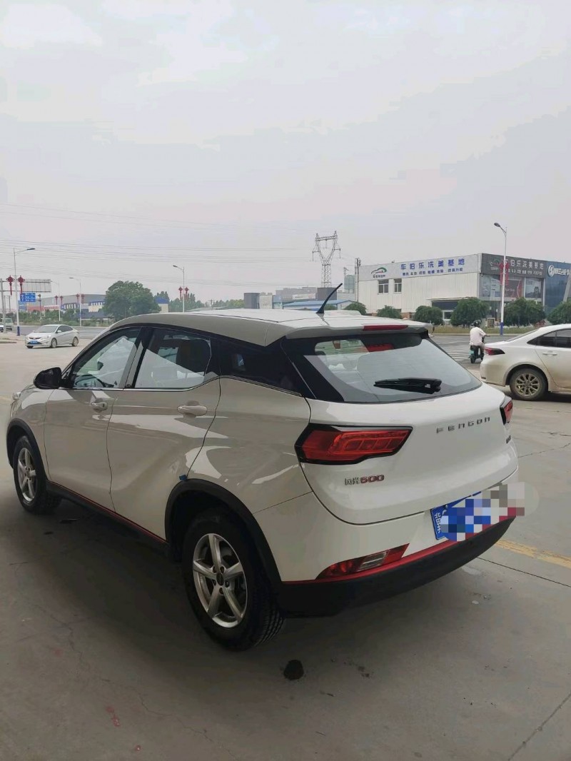 保定22年东风风光8